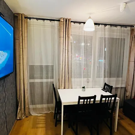 Kompaktowe 2 Pokoje Tramwaj Do Centrum 15 Min 华沙